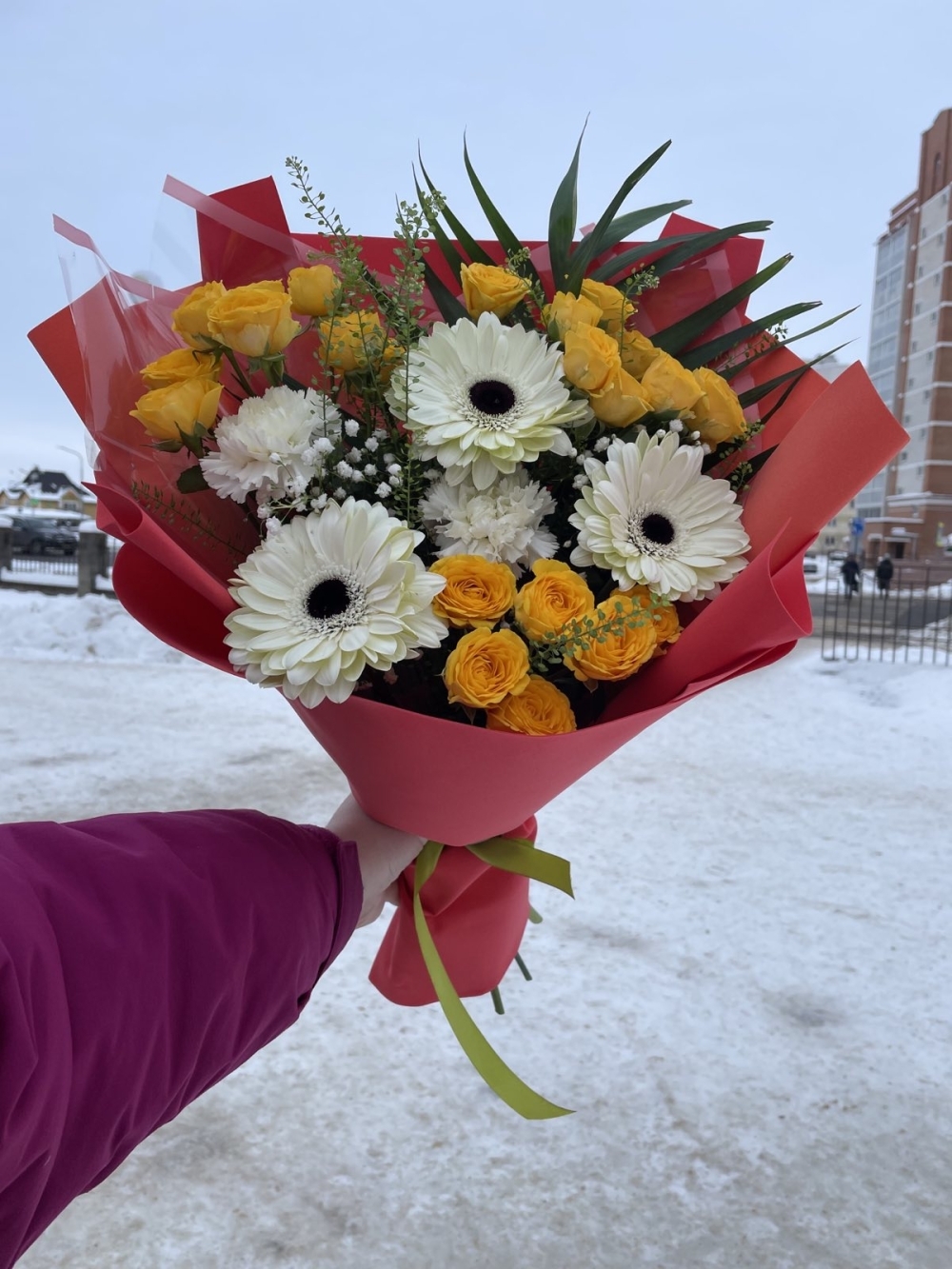 Букет Золотых кустовых роз